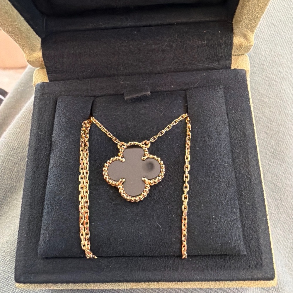 Van Cleef & Arpels Gold and onyx black Alhambra Clover Necklace